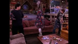 Drake & Josh - Drake & Josh Accidentally Rip The Sleeves Off The &ldquo;Lucky&rdquo; Shirt
