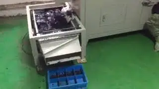 rubber product edge deflashing machine