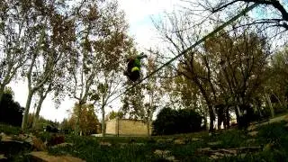Sesi&oacute;n de Slackline en Madrid con Mickey Wilson de Slackline Industries