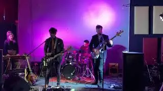 The Laytcomers 5