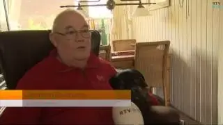Hondenhater Purmerend verspreidt knakworst met weerhaakjes