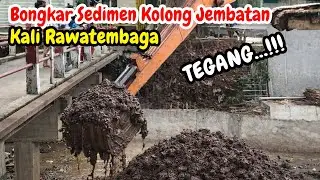 VIRAL‼️ Bongkar Sedimen Tebal di Kolong Jembatan Kali Rawatembaga