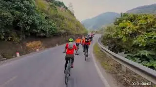 Đường về Thị Xã Mường Lay