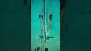 The perfect turn ↪️ #swimtechnique #underwatershots #swimming