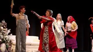 Roncalli celebrates vaudeville at Region IV One-Act Play Contest