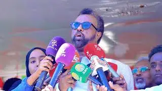 Taageerayaasha urur siyaasaddeedka Rejo oo Hargeysa ku soo bandhigay cududooda taageeronimo.