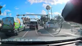 Florida Freeway Turns Into a Demolition Derby in Seconds November 26, 2025(3)