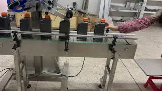 cap labeling machine for motor oil bottles #labeler #factory #manufacturing #fyp