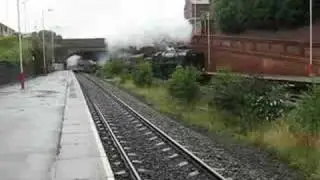 70013 storms through Cross Gates (12/08/08)