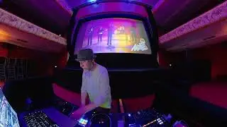 When The DJ Plays TRULY Open Format [ Live Wordplay Transition ]