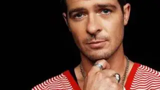 Robin Thicke Ft Lil Wayne-Pretty Little Heart