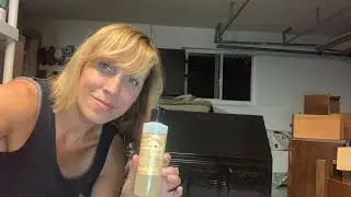 Applying hemp seed oil to seal over chalk paint