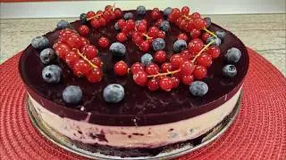 TORT CU CREMĂ DE MASCARPONE ŞI AFINE