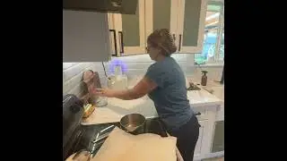 Tidy Up The Kitchen #cleaning #oddlysatisfying #PNW #speedclean  #enjoy #dirtyhouse #boymom 