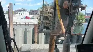 Liebherr LB35 Gowanus Canal