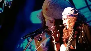 Anne Haigis mit Niklas Hauke  'Waltzing Matilda'  (Tom Traubert's Blues')