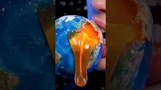 ASMR: Ăn Tr&aacute;i Đất kẹo nghệ thuật 🌍🍭. ASMR: Eating Edible Earth Crunch, Melt & Swirl #asmr