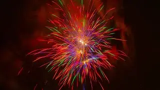 Das Hauptfeuerwerk an Silvester von Simon