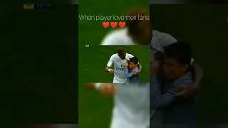 when player love their fans ❤️ #love #emotional #football #shorts