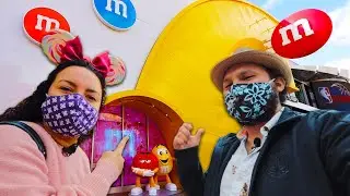 INCREÍBLE TIENDA de M&M en DISNEY WORLD