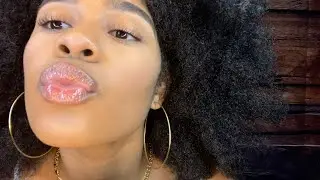 ASMR- Soft Kisses + Hand Movements 🥰 (Repeating Kisses + Besitos)