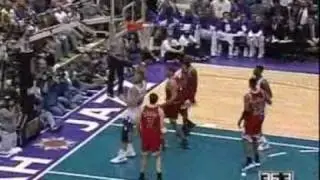 Greg Ostertag at game 5 of 1997 NBA Finals Jazz-Bulls