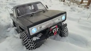 Couldn't Survive Without Winch! RC Off-roading in Snow