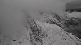 Perfect conditions for a winter hike up Tryfan in Snowdonia. Beautiful Wales 😍