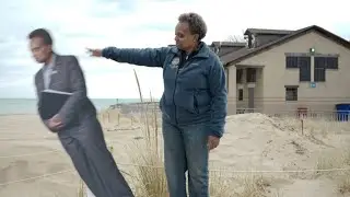 Lori Lightfoot welcomes Chicagoans back to city beaches