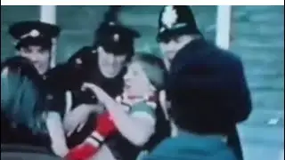 Manchester United Holigans Riot and Clash with Police - 1974 - Historic Footage #manutd #manutdfans