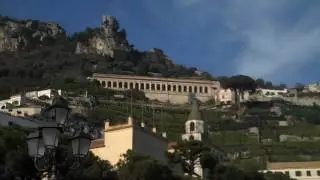 Mom and Linzi explore Amalfi