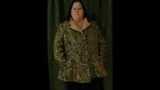McCall's M6800 Jacket, but make it plus size. Pattern alterations and oops, sleeve fabric piecing.
