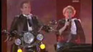 Julia + David sing their fast song on It Takes Two finale