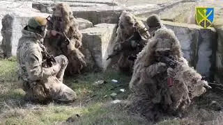 The Ukrainian military conducted anti-sabotage exercises on the border with Crimea.