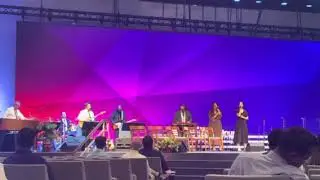 Lincoln Street Revival (feat Amy Snyder & Bekah Galvan) - Lead Me Into Love