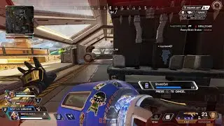 Headshot with the knife #apexlegends#trios#battleroyale#octane#headshot
