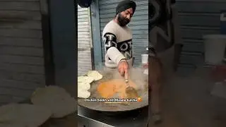 Chicken Seekh With Masala Kulcha Tawa Item Best In Ramesh Nagar Pindi Wala #shorts #viral #delhi