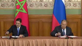 С.Лавров и Н.Бурита подписывают Меморандум, Москва, 16 октября 2025 года