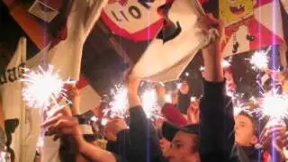 Ratinger Ice Aliens Fans Wunderkerzen im Fanblock