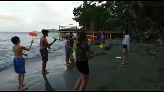 Colombia, Chocó, SanPacho DiscoVolador Clase2. The Frisbee Universe.