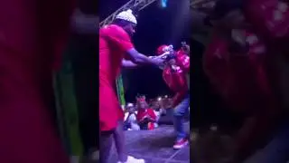 LAJ & Colabo Wows fan on stage with INSANE ENERGY #music #sierraleone #freetown #shorts #short