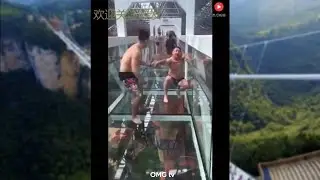 China Glass Bridge Crack Effect - Best Monents