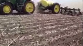 Todd Mooberry Demonstrates Strip-Till Freshener Invention