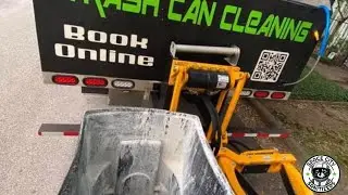 Houston Trash Can Cleaner 😎 #htown #trashcan #cleaning #business