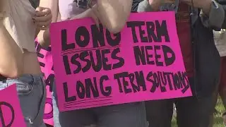 Rally held at UH after second student dies by suicide at Agnes Arnold Hall in 2023