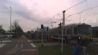 RET Metro 3*Type T op Lijn A - Aankomst nabij Schenkel richting Binnenhof