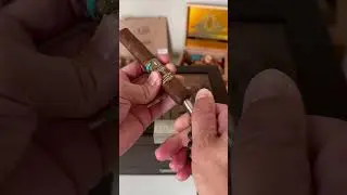 🔥😋 SMOKING THE SAVOROUS ALEC BRADLEY CIGAR: AN UNFORGETTABLE EXPERIENCE! #cigar #asmr #cigarshow 🔥💨