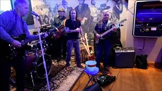 FOLSOM PRISON BLUES (EXCERPT) - MIKE MACCHI, DON CIRONE & STEVE MROZ (4/11/2019)