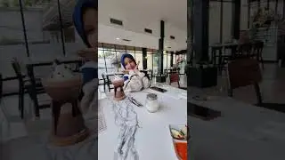 Makan siang di Greenleaf cafe #minggu #makansiang #dailyvlog #weekend #liburan #liburankeluarga