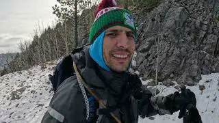 Hiking en Sierra Arteaga, Coahuila, en la zona de los Oyameles con nieve.
